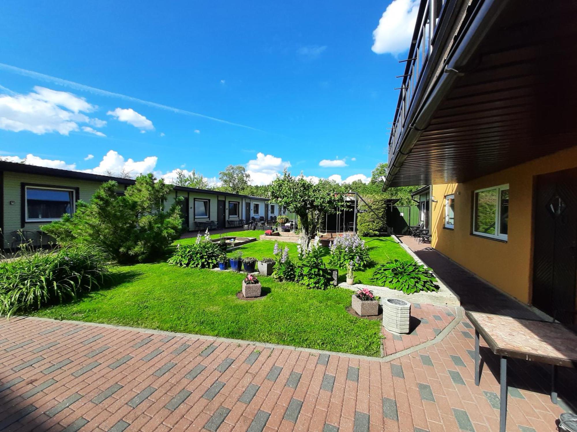 Guesthouse Maenniku Parnu Bagian luar foto