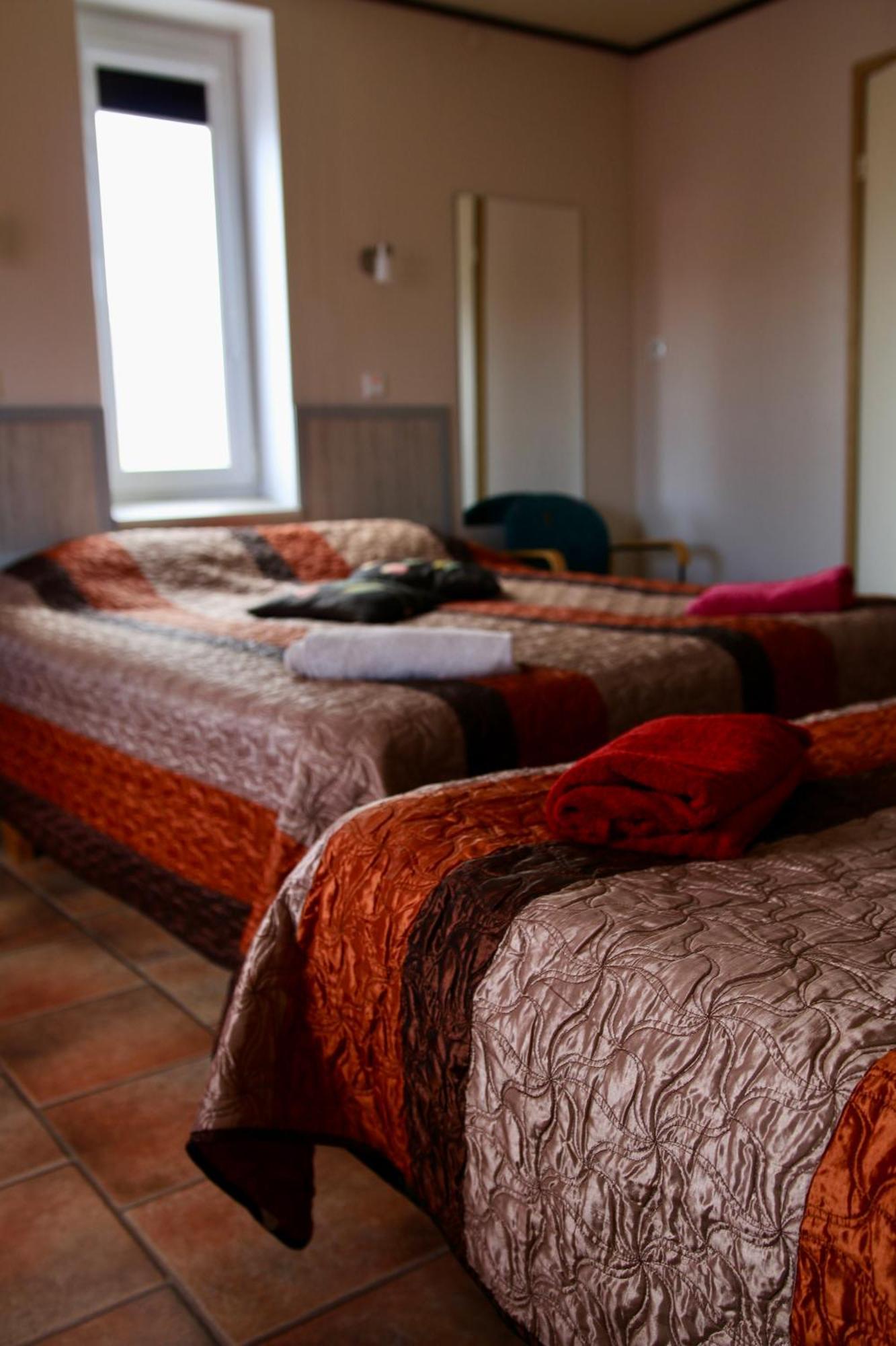 Guesthouse Maenniku Parnu Bagian luar foto