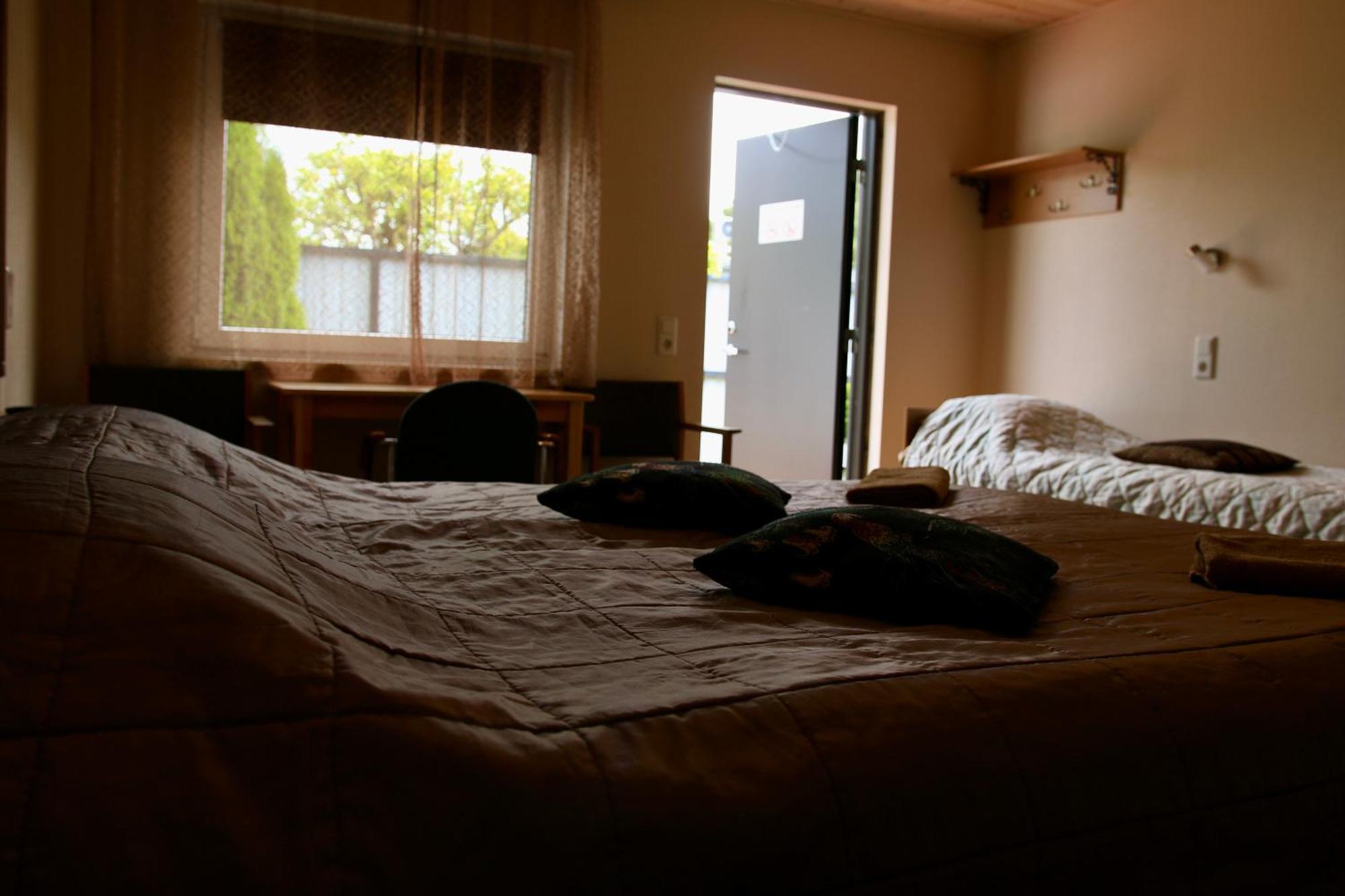 Guesthouse Maenniku Parnu Bagian luar foto